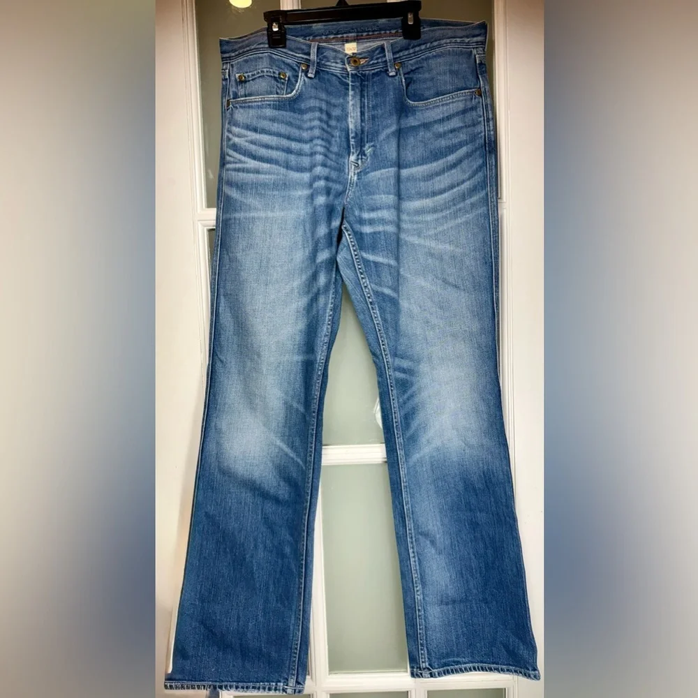 BANANA REPUBLIC Straight Leg Jeans